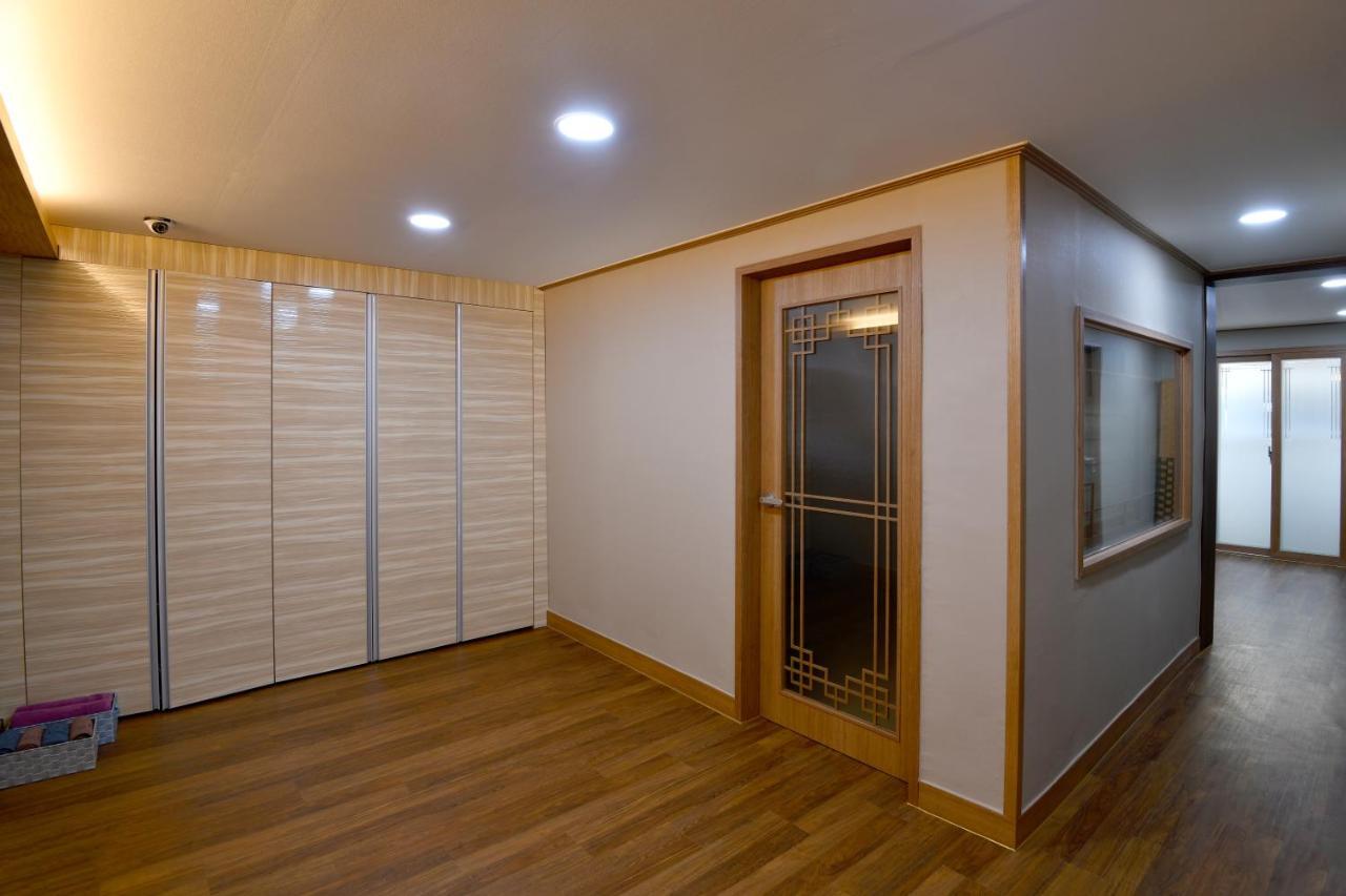 Guma Modern HanokStay Daegu Exterior foto